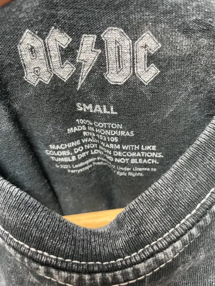 AC/DC Highway to Hell North America tour 1979 t-shirt acid wash grey music rock band concert tour - photo numéro 6