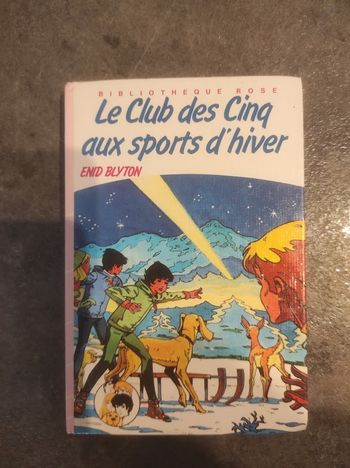 Le Club des Cinq aux sports d'hiver Enid Blyton Bibliothèque Rose cartonnée 1984
