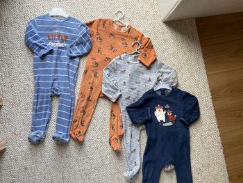 Set pyjama une pièce lot 4 pyjamas kiabi 24 mois