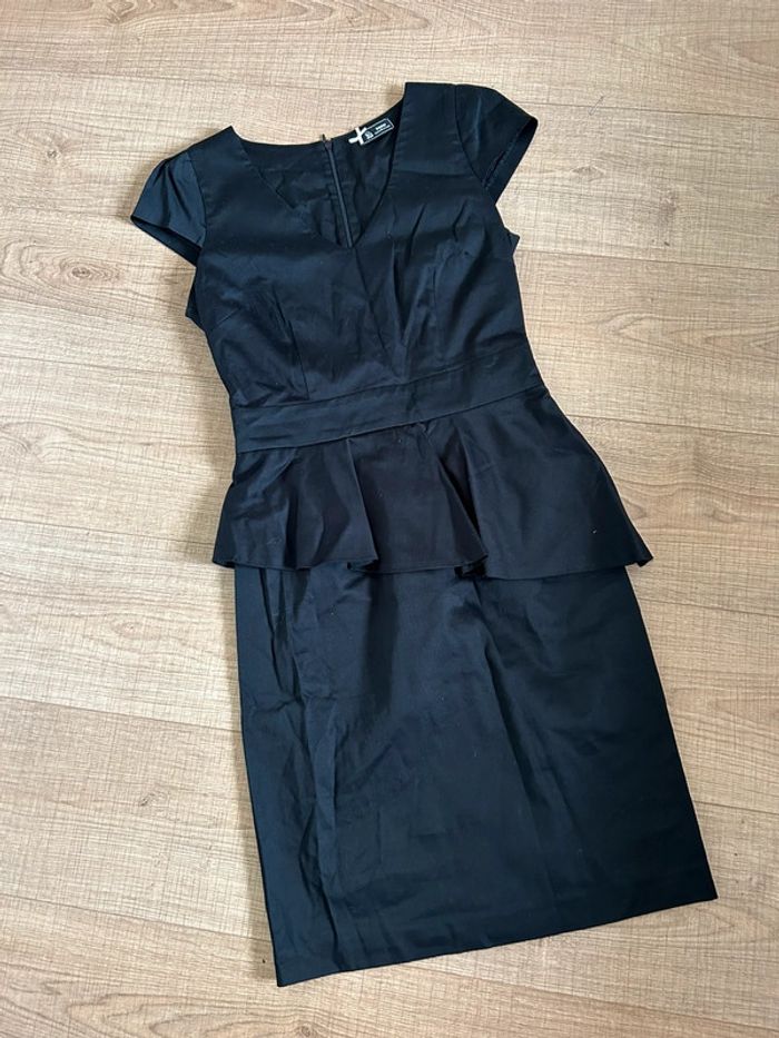 Robe noire à manches courtes Sinequanone taille 38 jamais portée (taille petit) - photo numéro 11