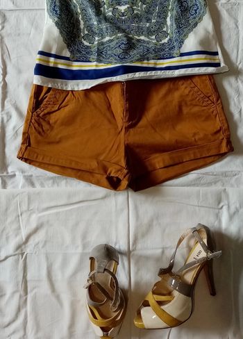 Short marron moutardé 38