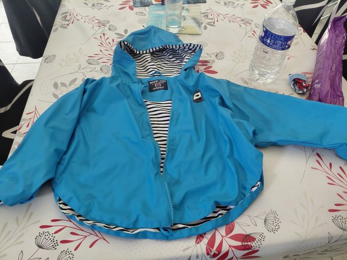Cire imperméable neuf