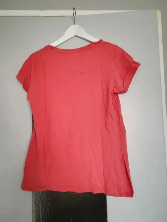 T-shirt 46/48 - photo numéro 2
