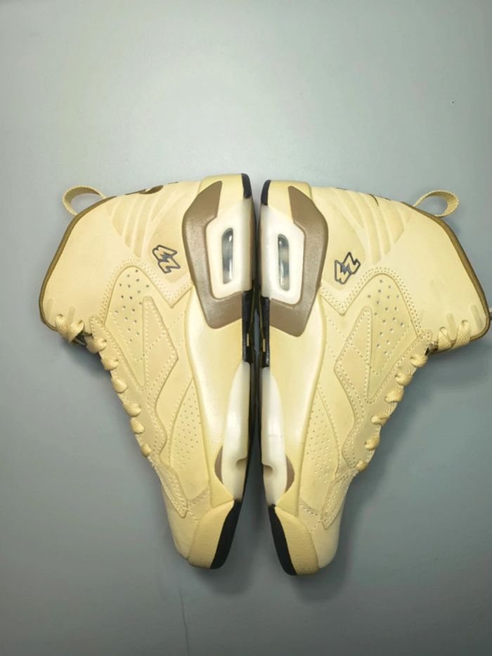 Baskets Jordan MVP beige pointure 37.5 neuves sans boîte - photo numéro 3