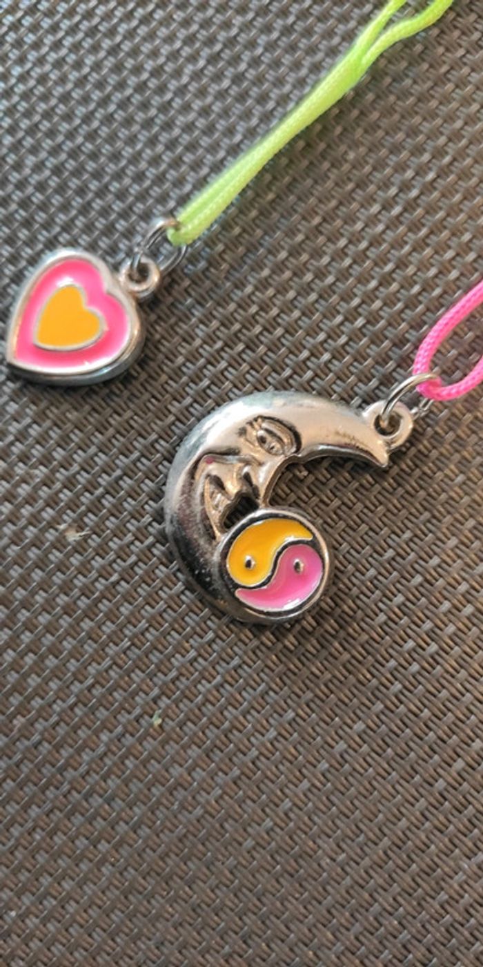 Collier pendentif lune et cœur - photo numéro 2