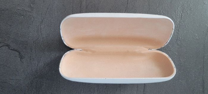 Boîte à lunette - photo numéro 2