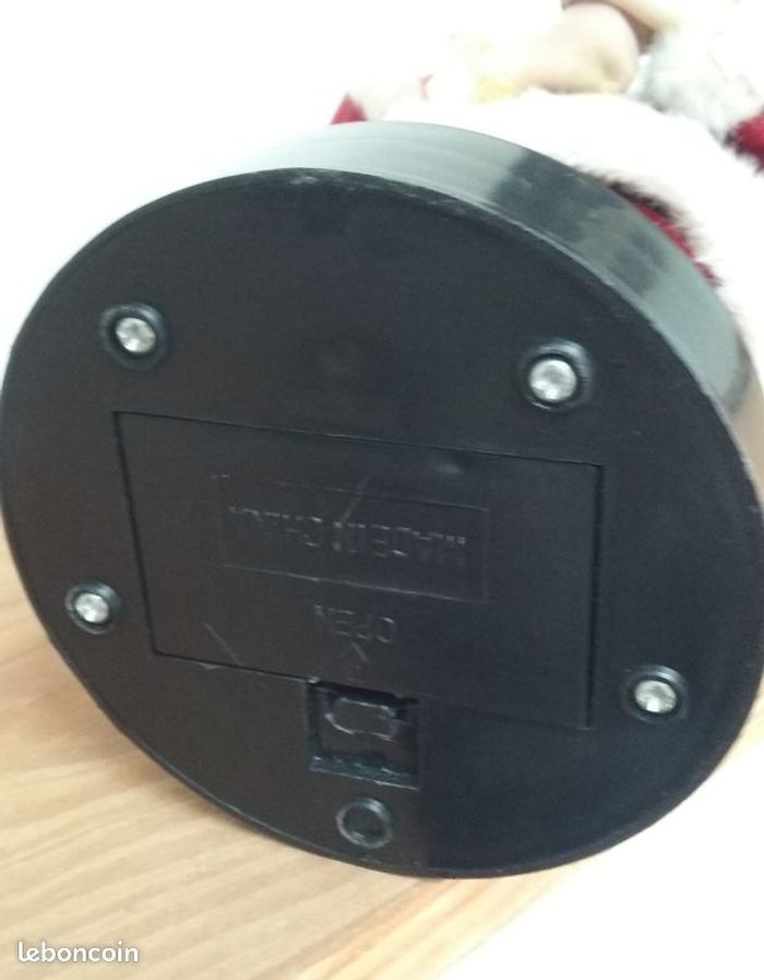 Automate Père Noël musical - photo numéro 5