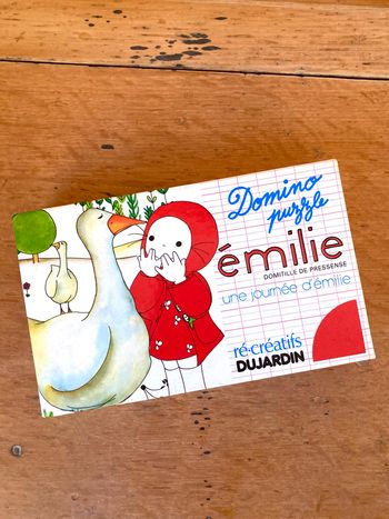 Dominos-puzzles « Une journée d’Emilie »