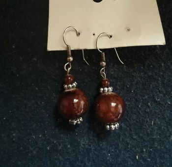 Petites boucles marron