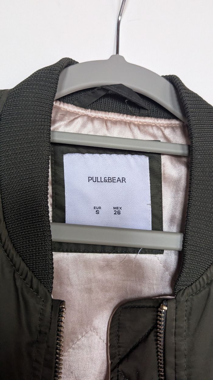 Veste bombers Pull&Bear taille S vert kaki - photo numéro 3