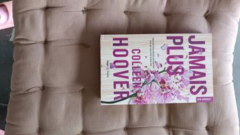 Livre jamais plus de Colleen Hoover 