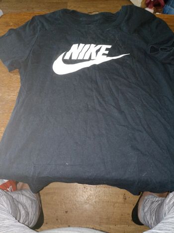 T-shirt Nike