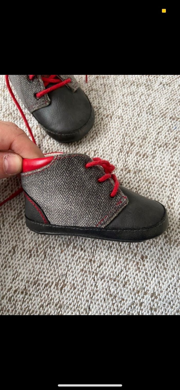 Chaussures bébé 6/12 mois