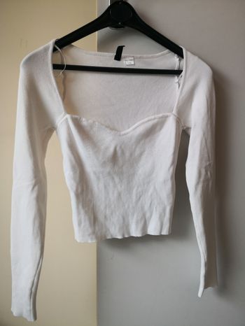 Pull court blanc