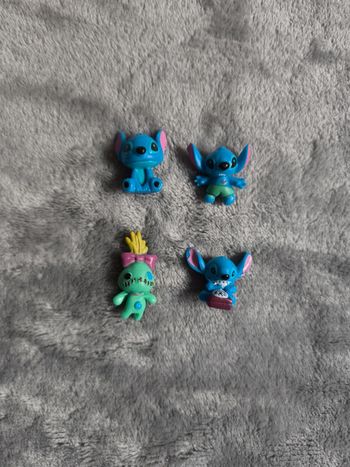 Lot de 4 petites figurines stitch