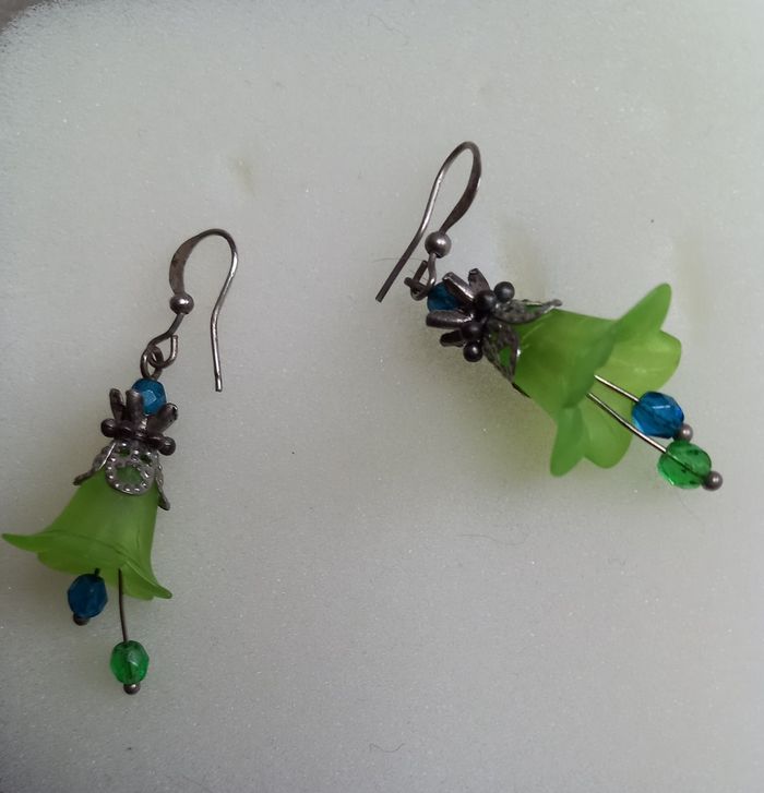 Boucles d'oreilles clochette - photo numéro 4