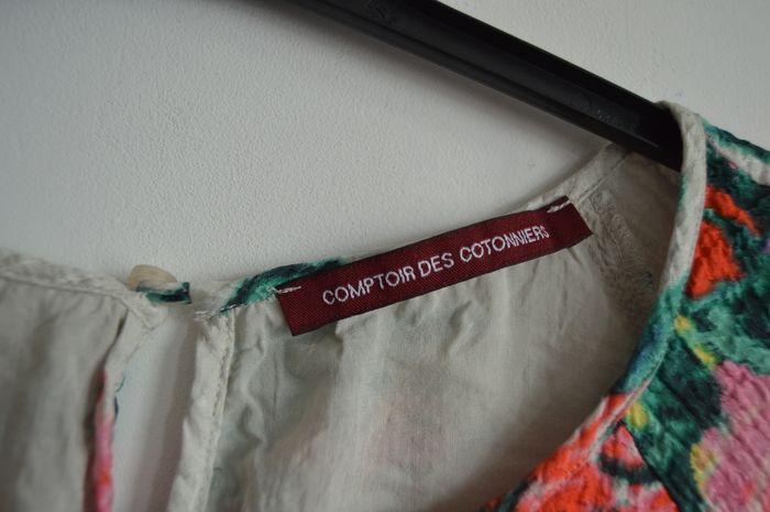 Robe droite florale Comptoir des Cotonniers – Taille 38 – imprimé roses multicolores - photo numéro 2