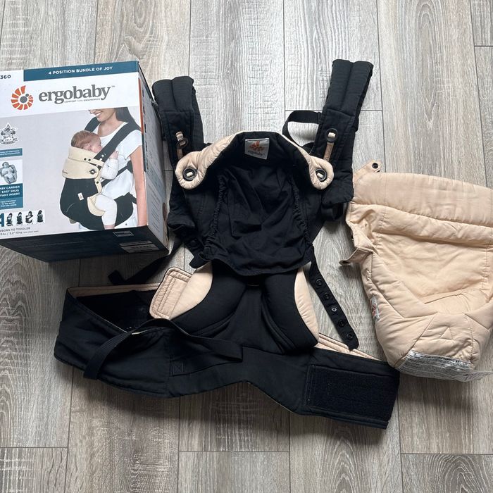 Porte bébé physiologique ergo baby 360 avec insert