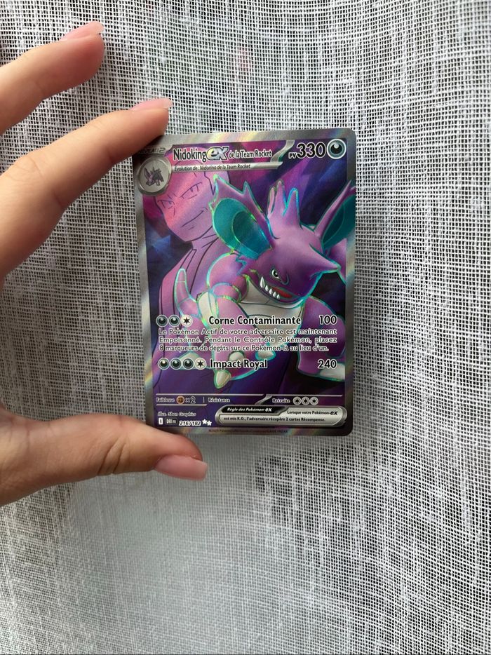 Nidoking de la Team Rocket - 216/182 - Rivalités Destinées EV10