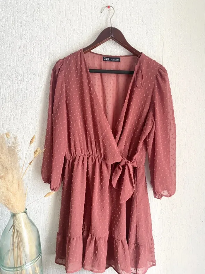 Robe rose taille L 40 zara