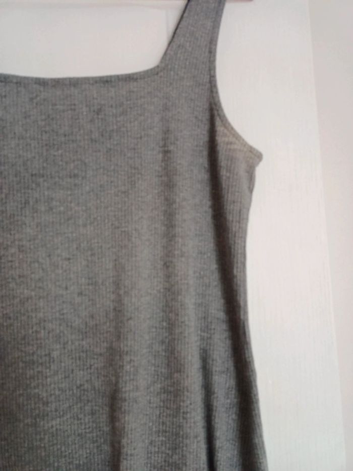Robe grise - photo numéro 4