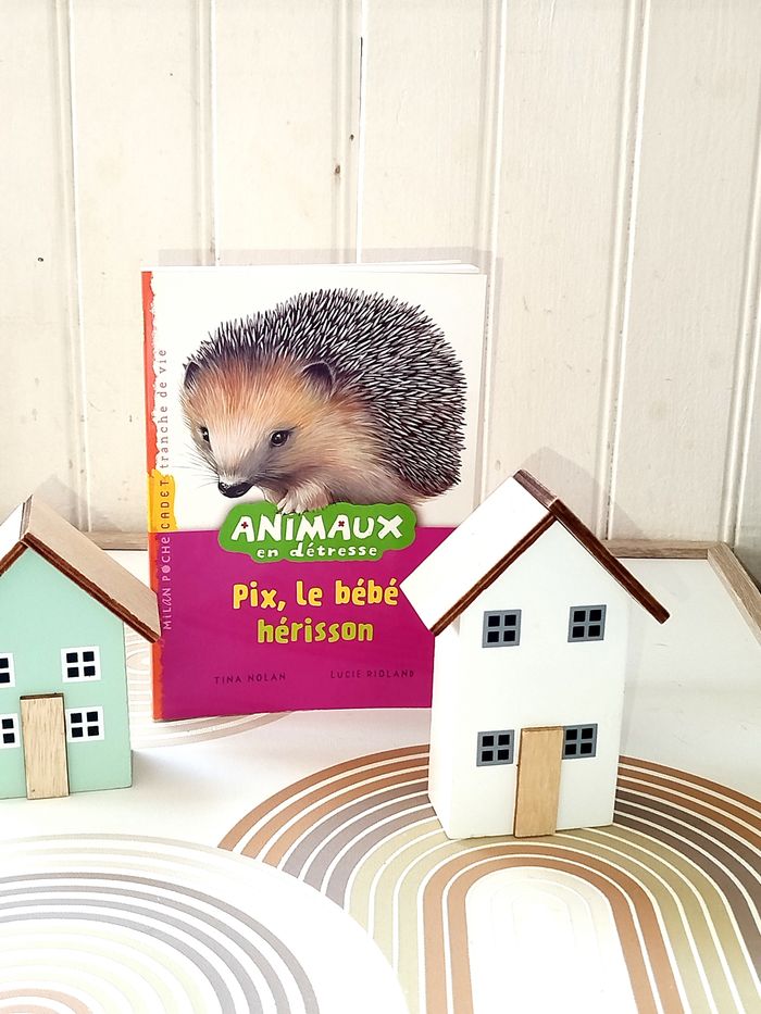 📚 Milan Poche Pix le bébé hérisson