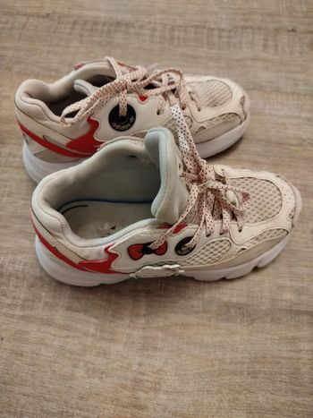 Adidas aster hello Kitty pointure  29