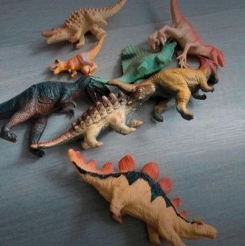 Lots de jouets dinosaures