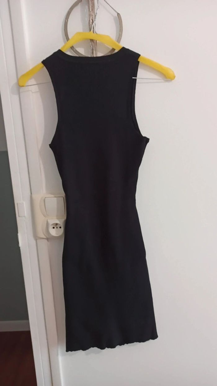 Robe sans manche taille S marque Bershka - photo numéro 4