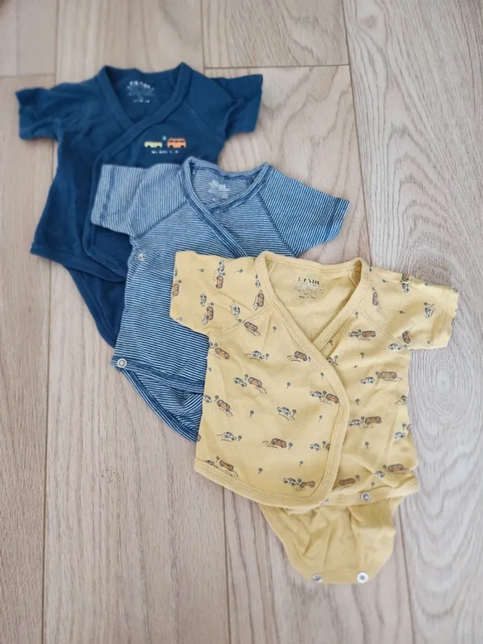 Lot de 3 bodies Kiabi 0 mois - photo numéro 2