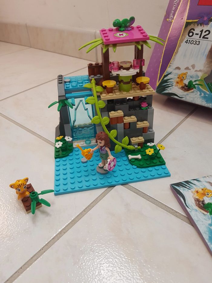 Lego Friends 41033 - Sauvetage dans les Cascades de la Jungle - photo numéro 2