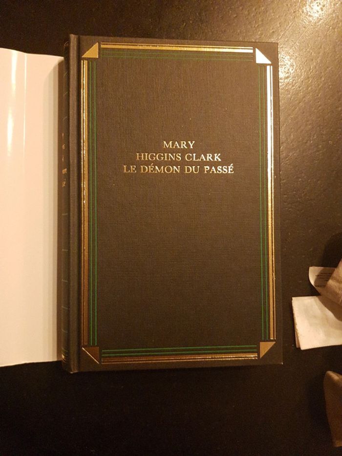 Mary Higgins Clark - Le démon du passé - photo numéro 4
