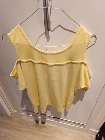 Joli haut jaune Liorina neuf T44