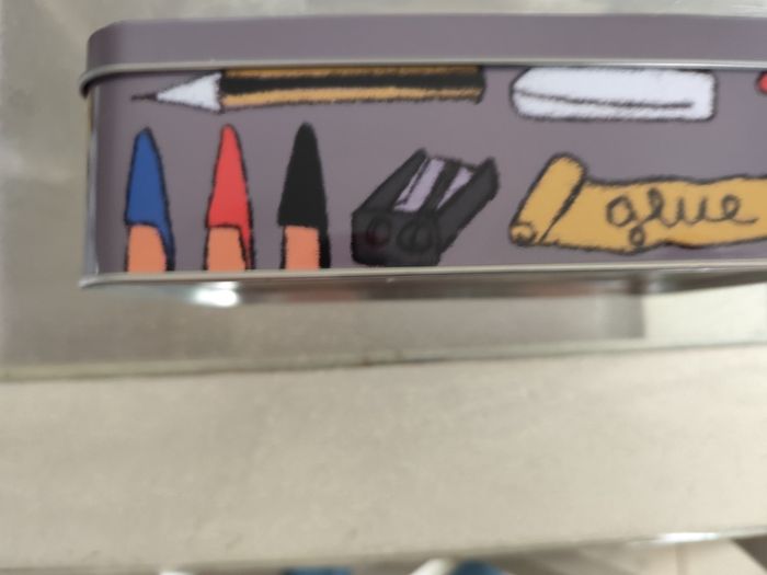 Boîte à crayons de collection 100drine - photo numéro 3