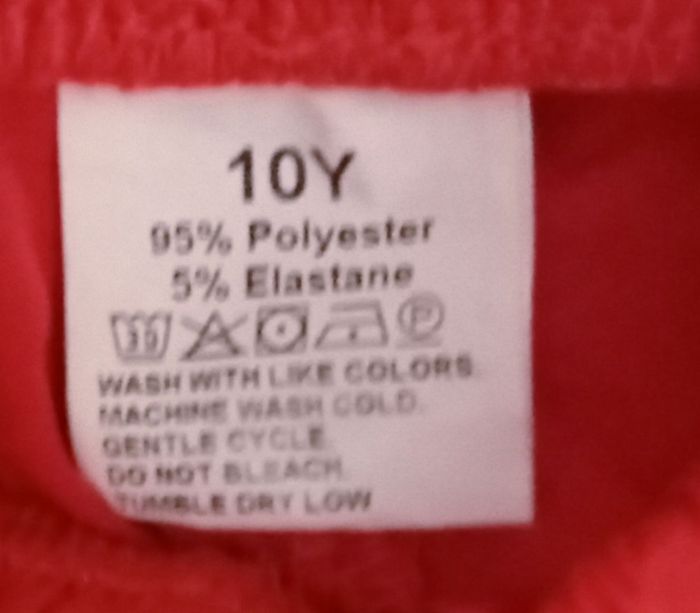 Ensemble tee shirt  Zara hello Kitty pantalon léger sans marque - photo numéro 4