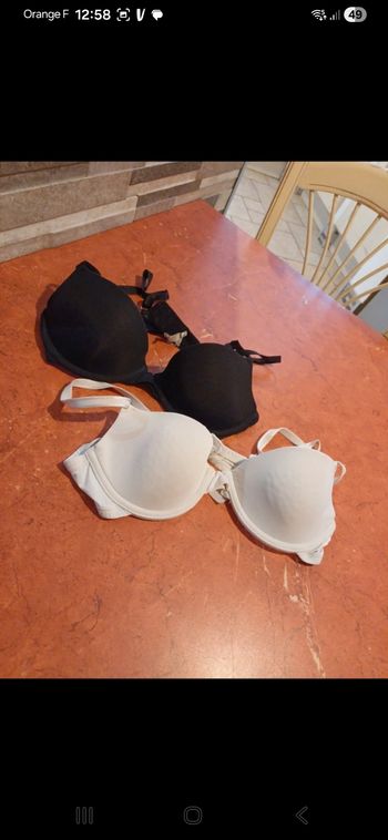 Lot de 2 soutien gorge taille 85A