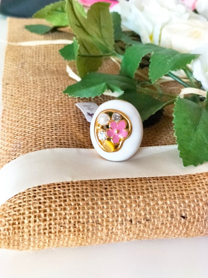 Bague florale en acier inoxydable en résine avec perles style classique neuve - photo numéro 3
