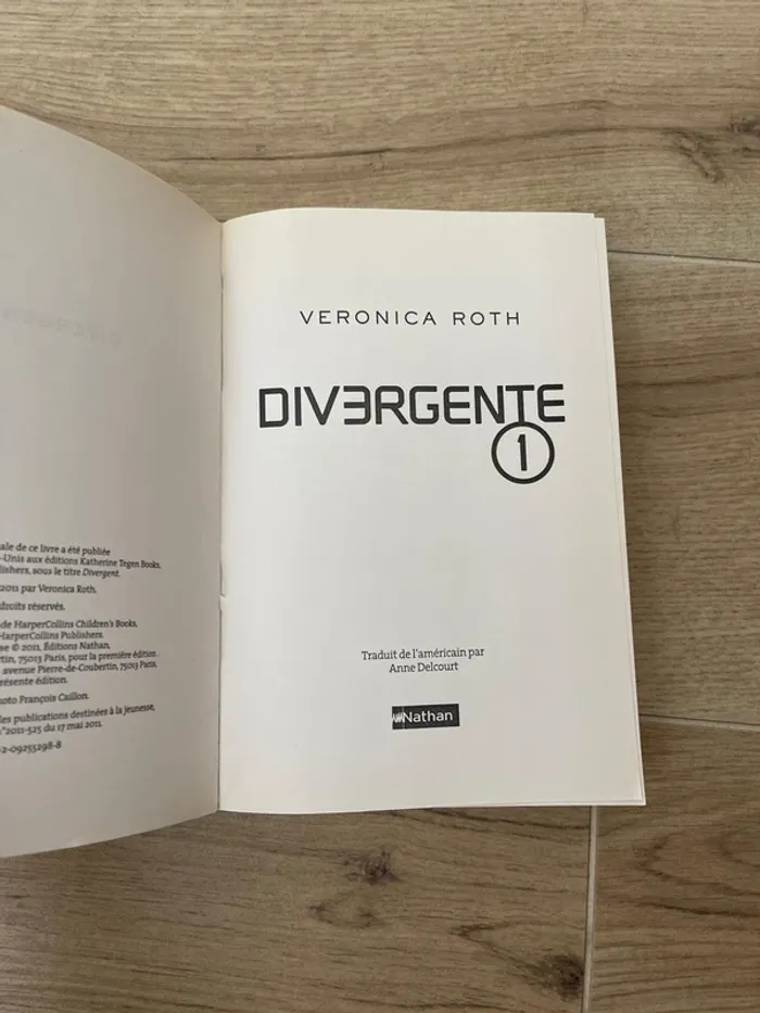 Livre Divergente – Tome 1 de Veronica Roth - photo numéro 3