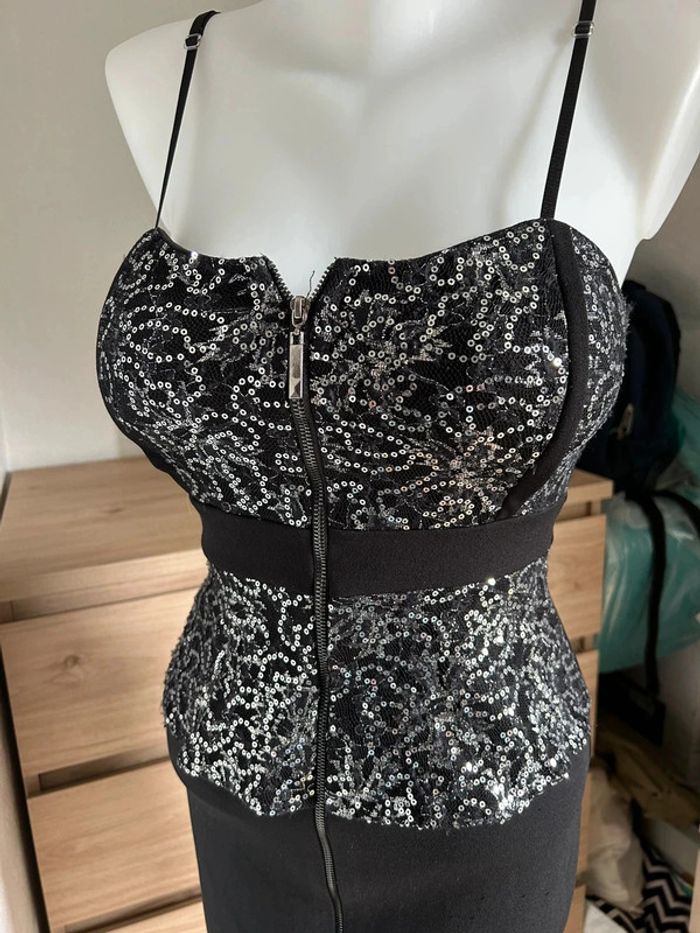 🎉 Robe noire à sequins scintillants 🎉 - photo numéro 8