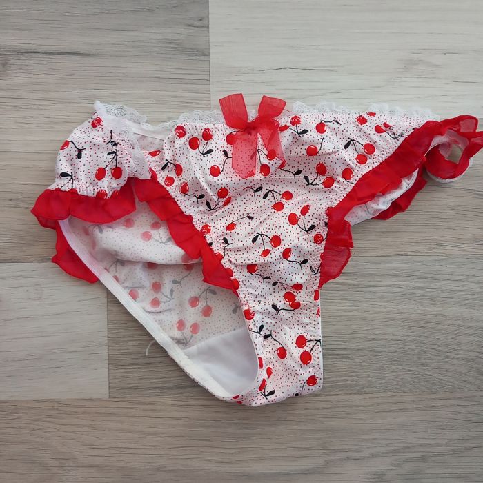 Pyjama femme 3 pièces à motif cerises Jennyfer taille 38 - photo numéro 5