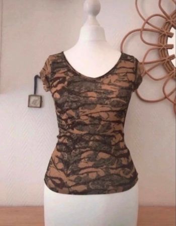 T-shirt y2k en voile manches papillon kaki-noir imprimé floral Promod taille 34/XS