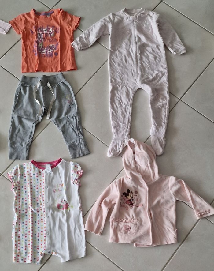 Lot vêtements fille 18 mois --- prix en baisse - photo numéro 5