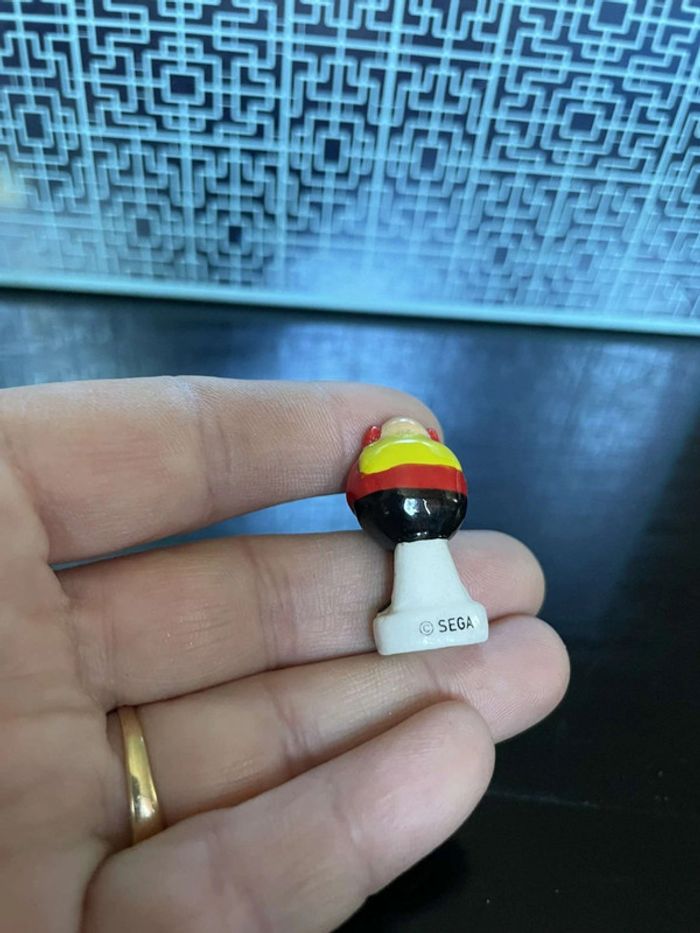 Mini Figurine Galette Sonic Sega - photo numéro 2