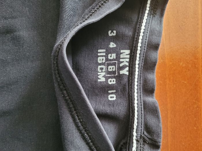 2 t-shirt kiabi taille 6ans - photo numéro 2