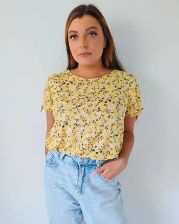 T-shirt jaune fleuri ample romantique moderne cache-cache taille 38