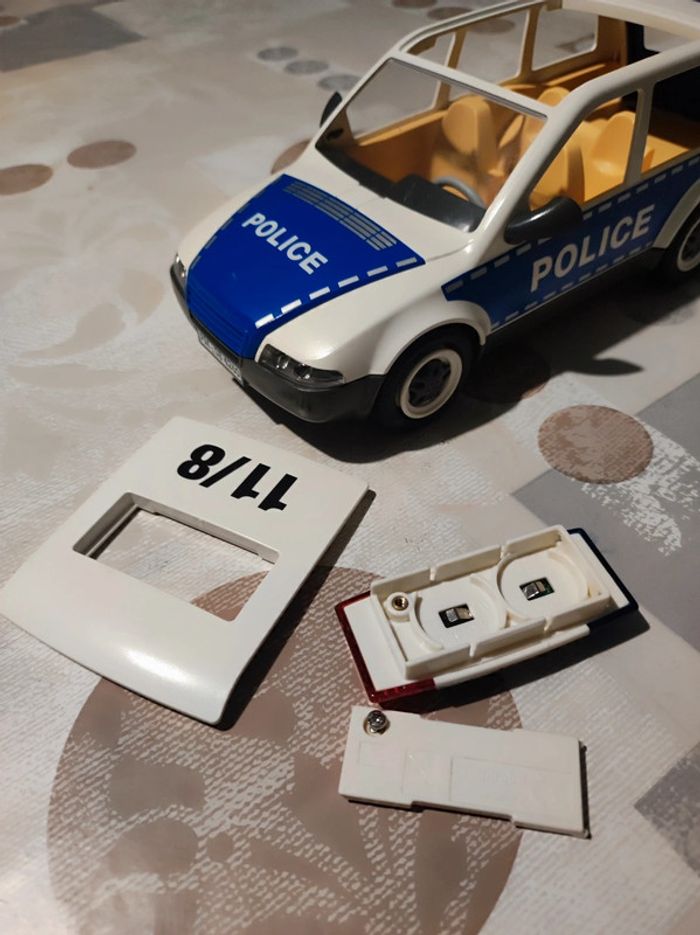 Voiture de police playmobil - photo numéro 2