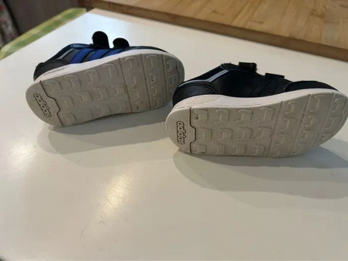 Basket adidas - photo numéro 4