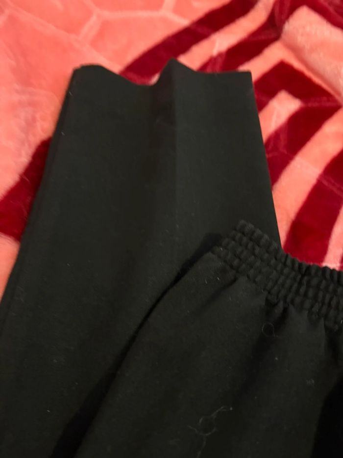 Pantalon noir - photo numéro 2