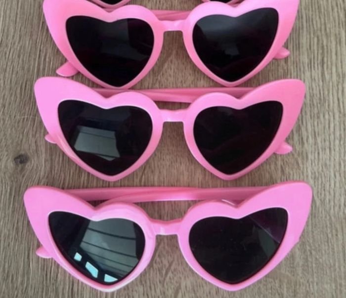 Lunettes de soleil style barbie