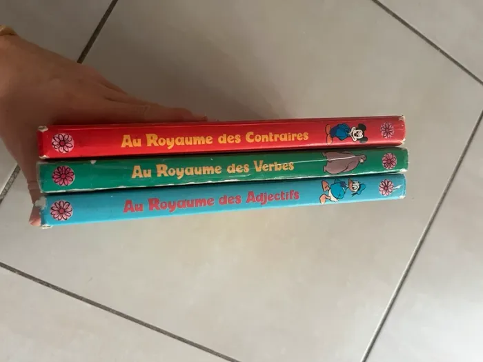 Lot de 3 livres vintage pour apprendre Disney Mickey adjectifs, contraires et verbes, - photo numéro 3